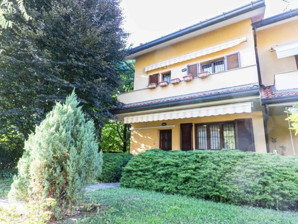 casa indipendente in vendita a Mariano Comense