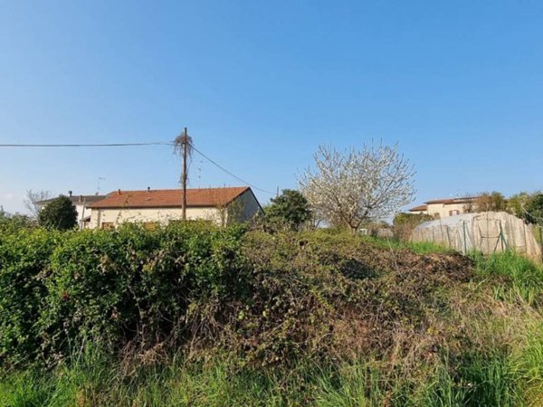terreno agricolo in vendita a Mariano Comense