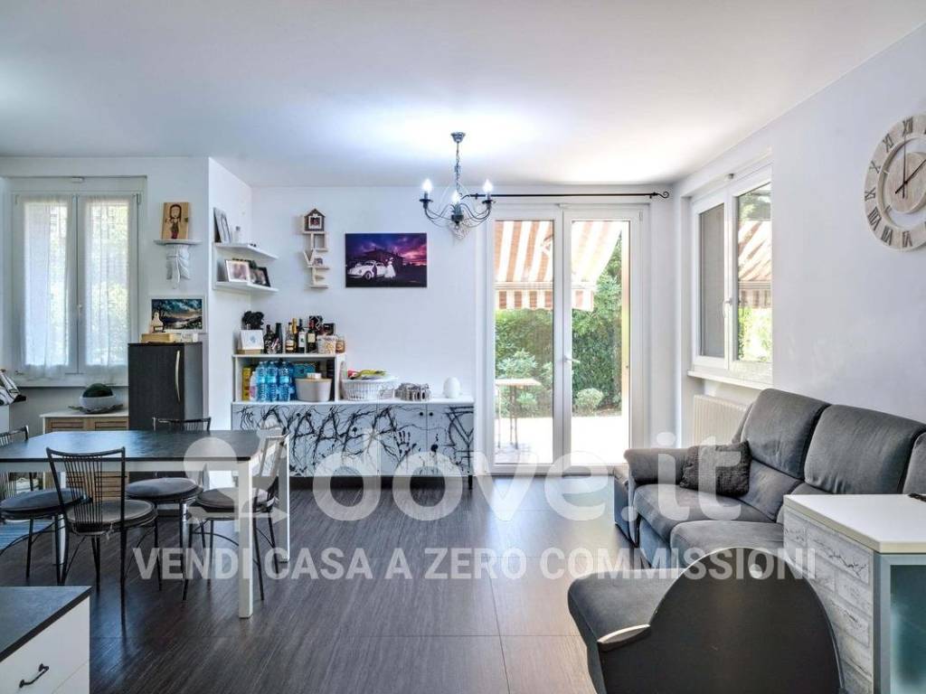 casa indipendente in vendita a Mariano Comense