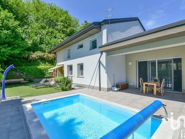 casa indipendente in vendita a Mariano Comense