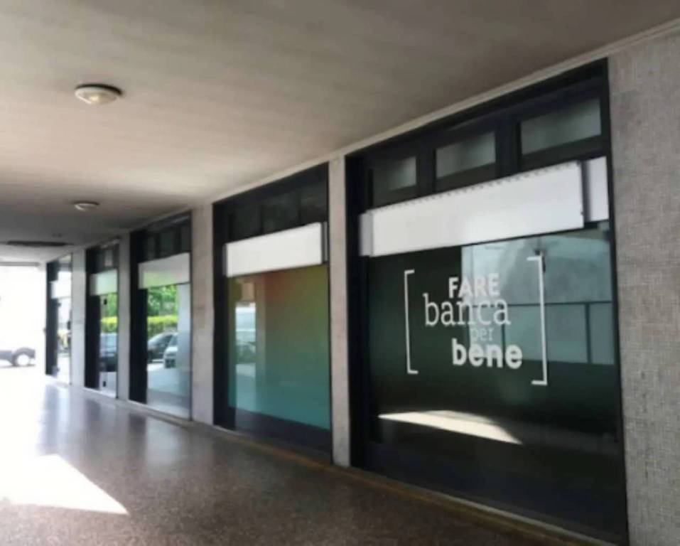 ufficio in vendita a Mariano Comense