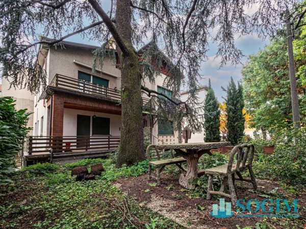 casa indipendente in vendita a Mariano Comense