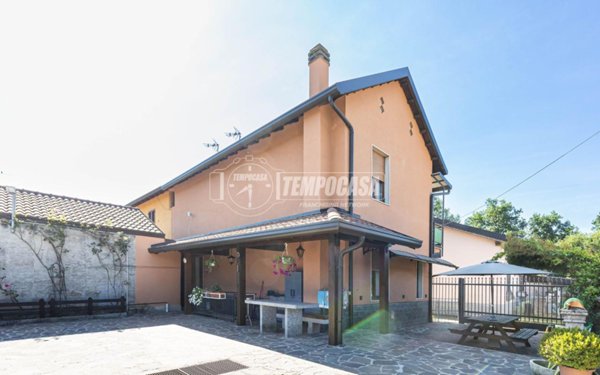 casa indipendente in vendita a Mariano Comense