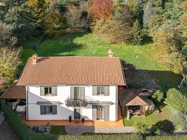 casa indipendente in vendita a Mariano Comense