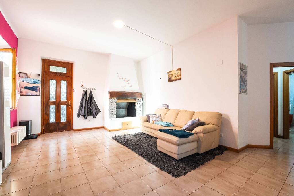 appartamento in vendita a Mariano Comense