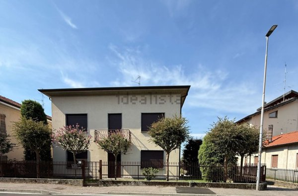 casa indipendente in vendita a Mariano Comense