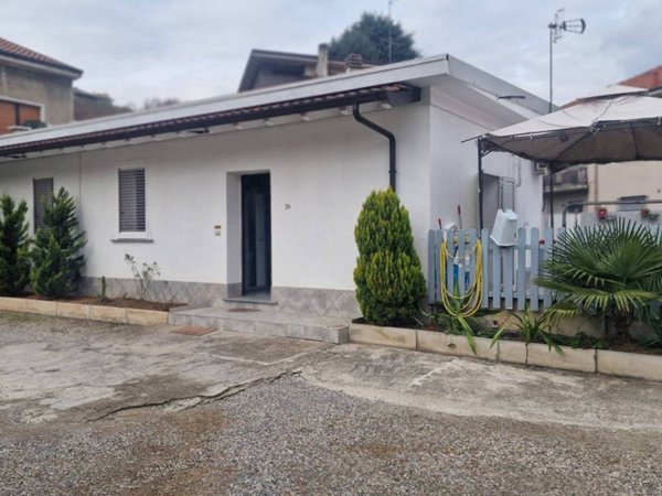 casa indipendente in vendita a Mariano Comense