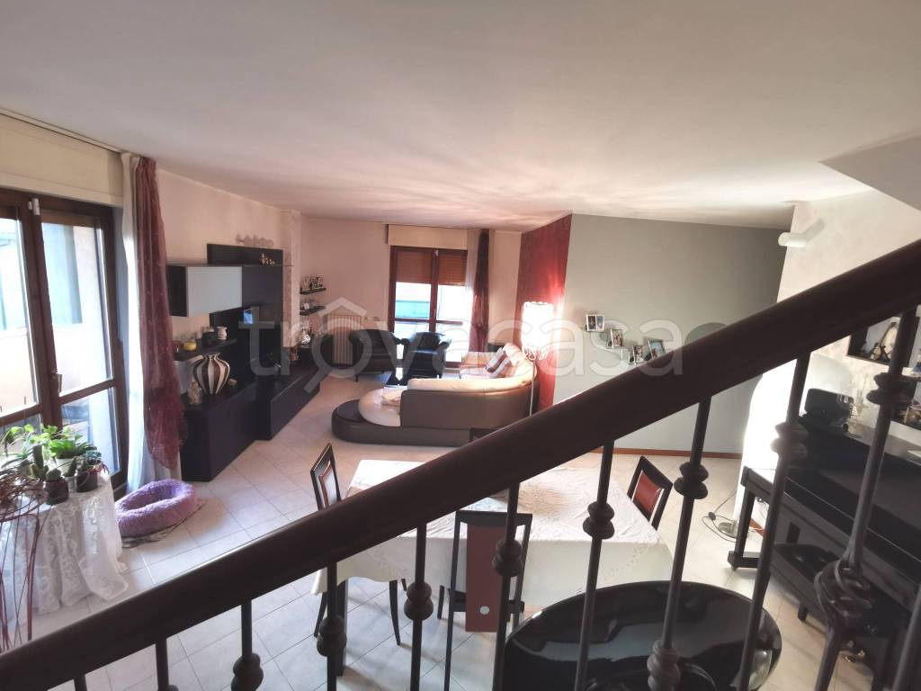 appartamento in vendita a Mariano Comense