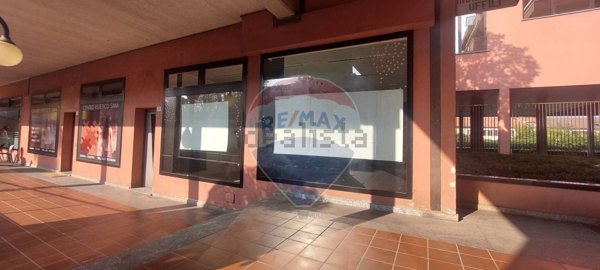 negozio in vendita a Mariano Comense