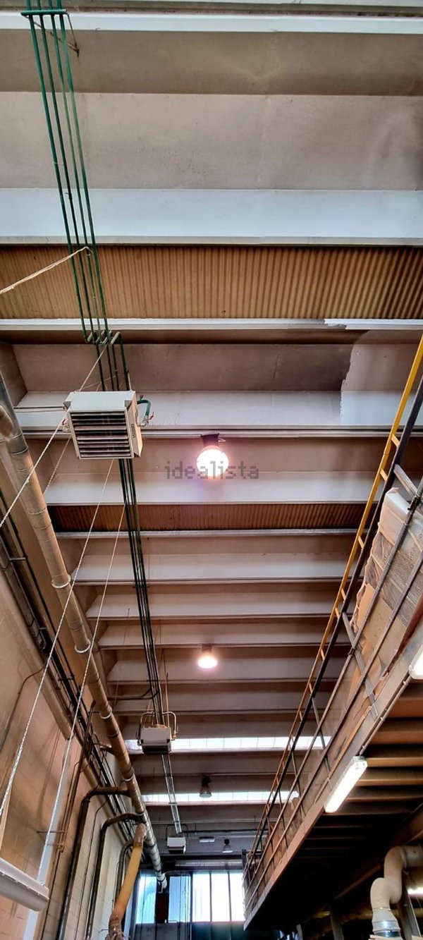 ufficio in vendita a Mariano Comense