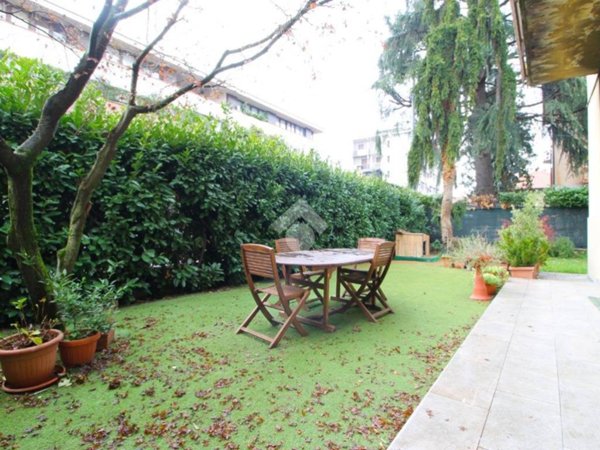 casa semindipendente in vendita a Mariano Comense