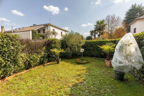 appartamento in vendita a Mariano Comense