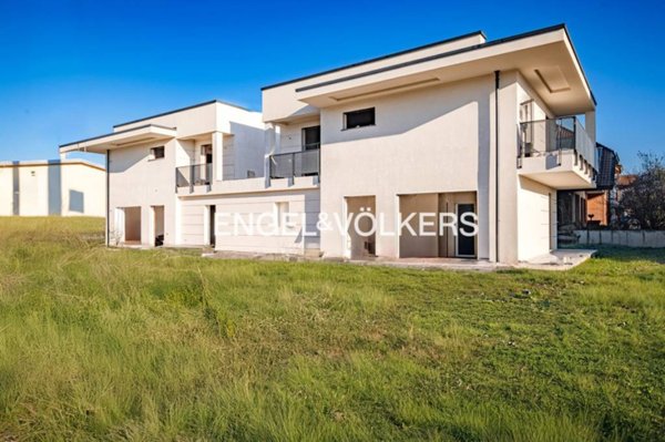 casa indipendente in vendita a Mariano Comense