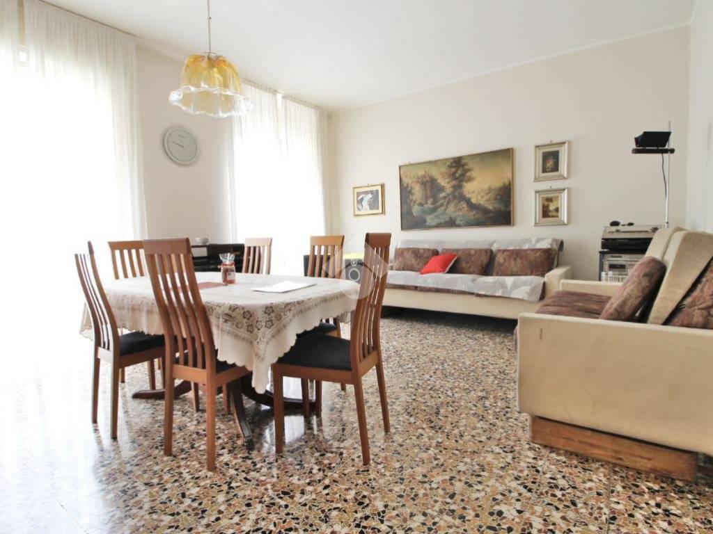 appartamento in vendita a Mariano Comense