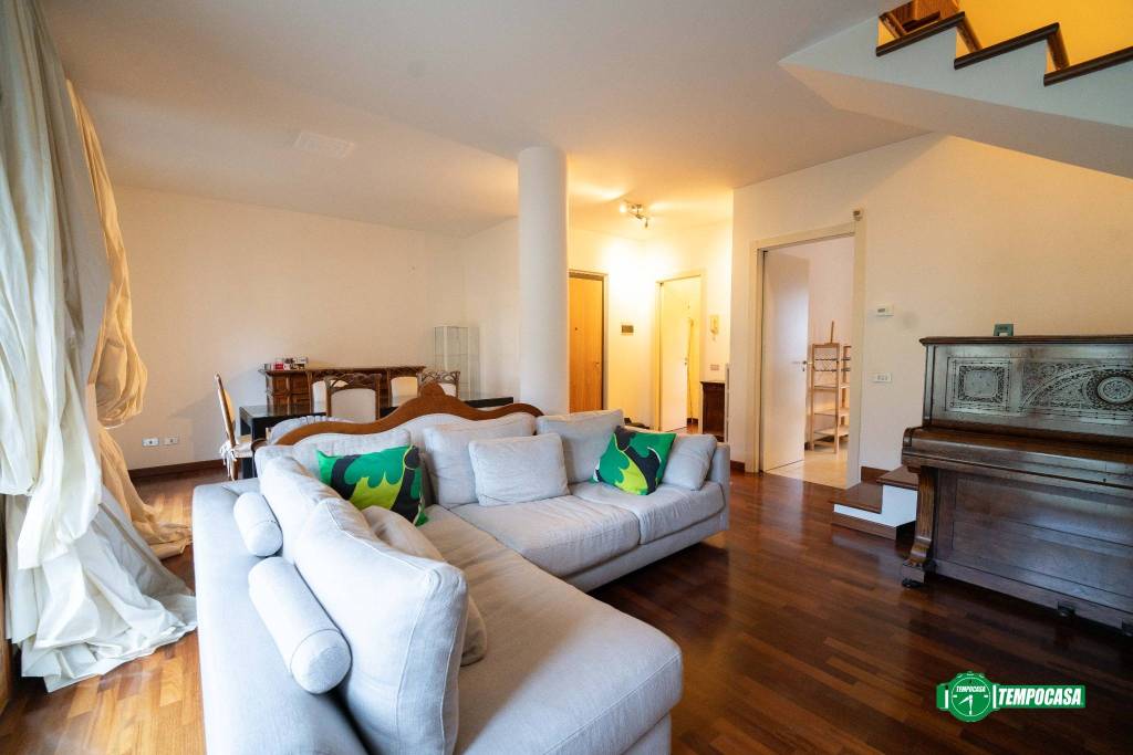 appartamento in vendita a Mariano Comense