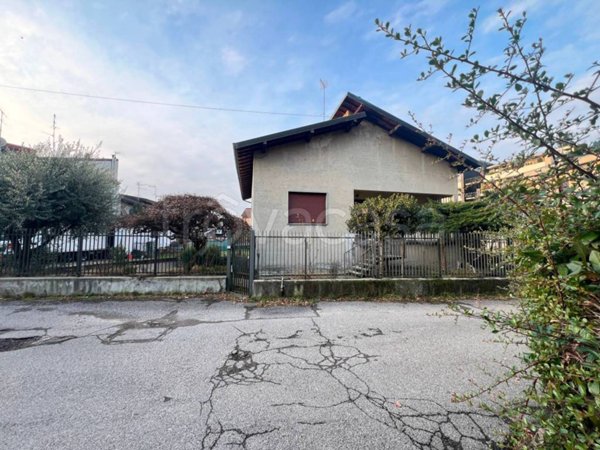 casa indipendente in vendita a Mariano Comense