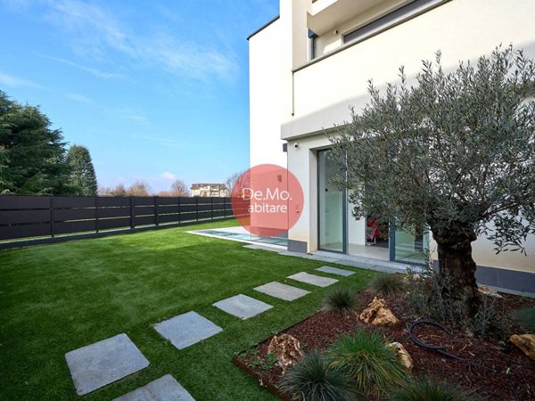 casa indipendente in vendita a Mariano Comense