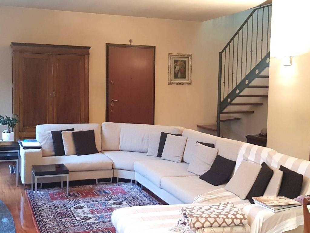 appartamento in vendita a Mariano Comense