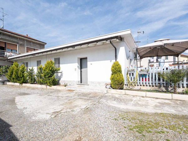 casa indipendente in vendita a Mariano Comense