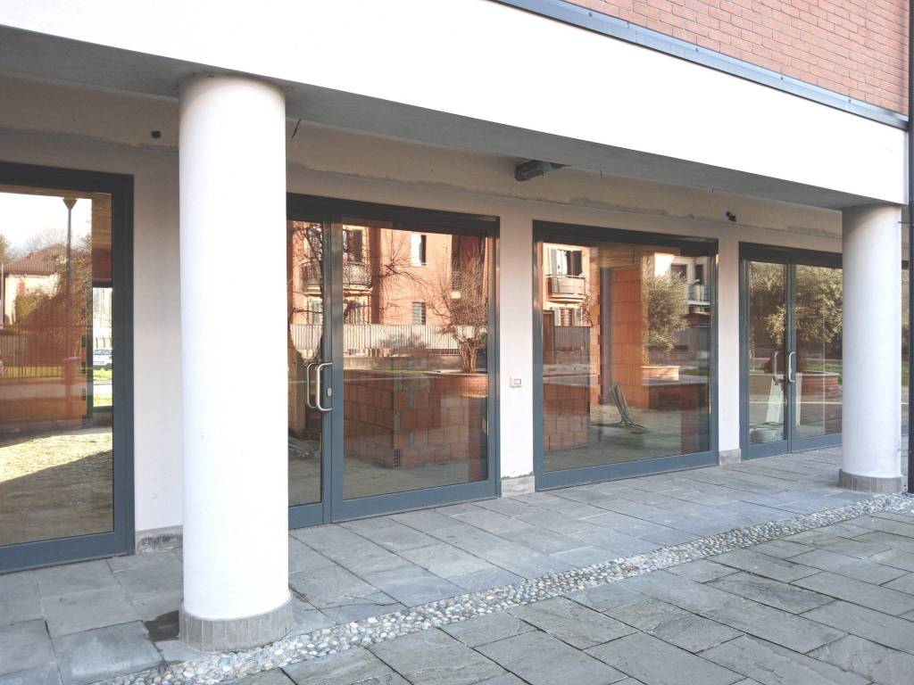 negozio in vendita a Mariano Comense