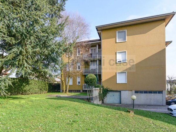 appartamento in vendita a Mariano Comense