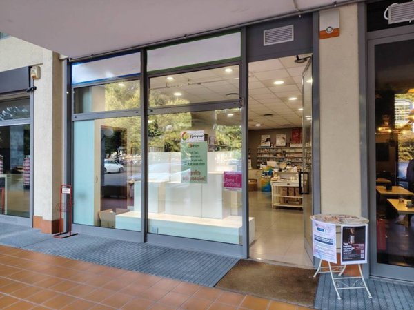 negozio in vendita a Mariano Comense