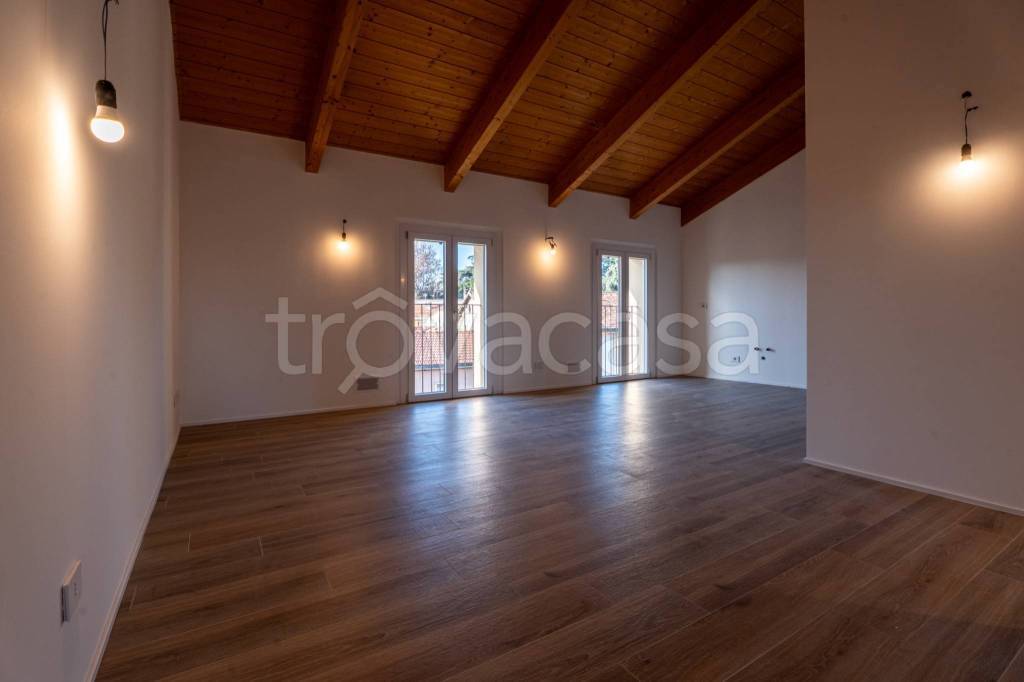 appartamento in vendita a Mariano Comense