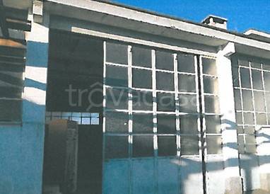 locale commerciale in vendita a Mariano Comense