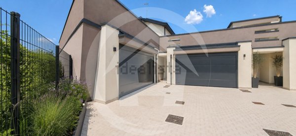 casa indipendente in vendita a Mariano Comense
