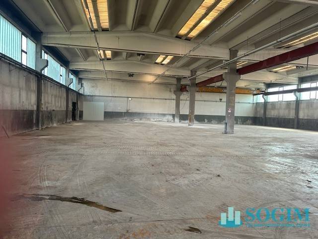 capannone in vendita a Mariano Comense