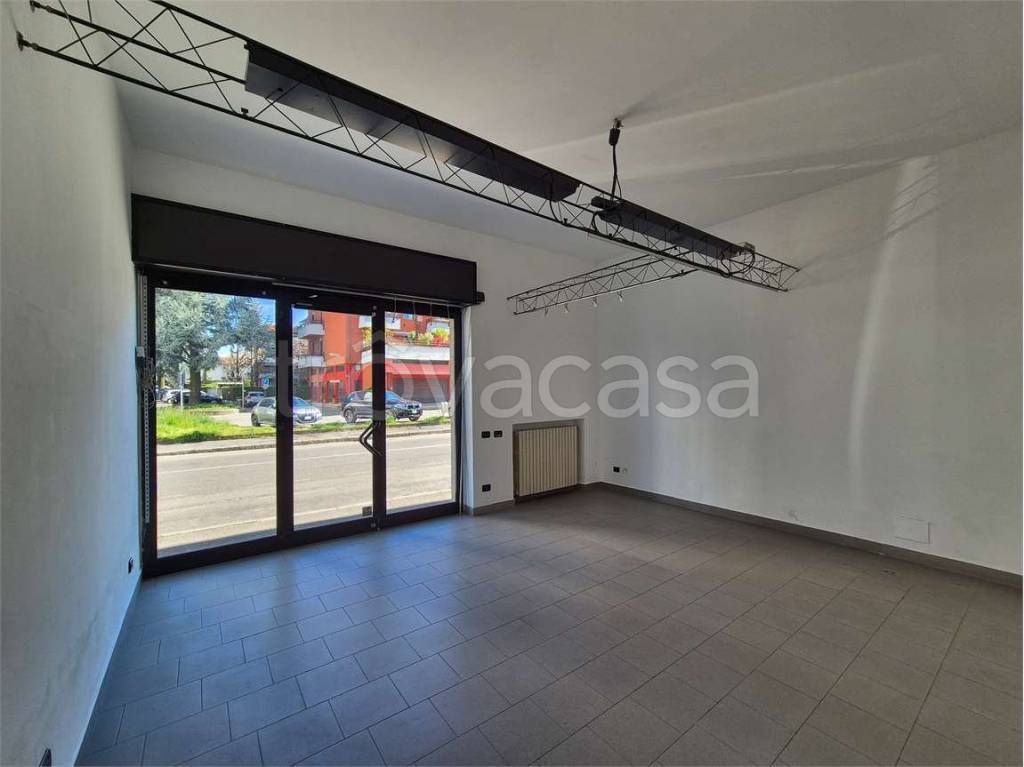 negozio in vendita a Mariano Comense