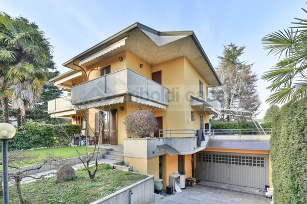 casa indipendente in vendita a Mariano Comense