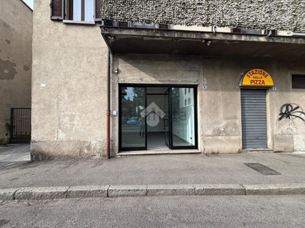 negozio in vendita a Mariano Comense