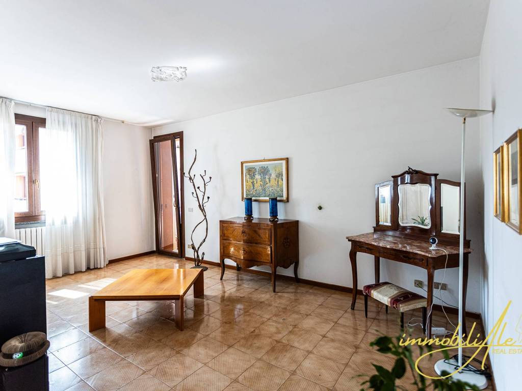 appartamento in vendita a Mariano Comense