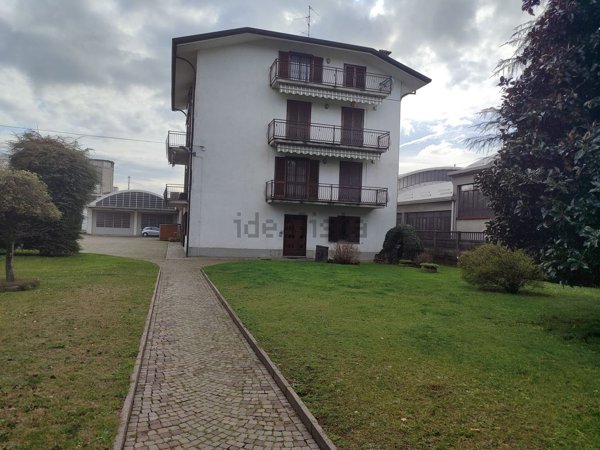 casa indipendente in vendita a Mariano Comense