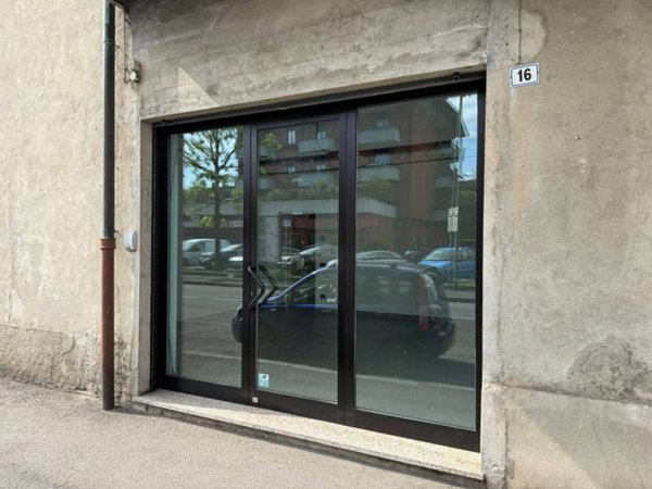 negozio in vendita a Mariano Comense