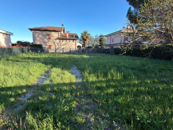terreno edificabile in vendita a Mariano Comense