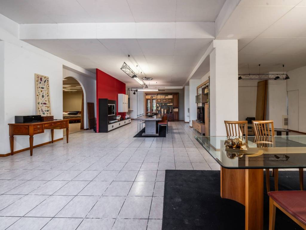 intera palazzina in vendita a Mariano Comense