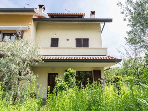 casa indipendente in vendita a Mariano Comense