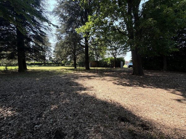 terreno edificabile in vendita a Mariano Comense