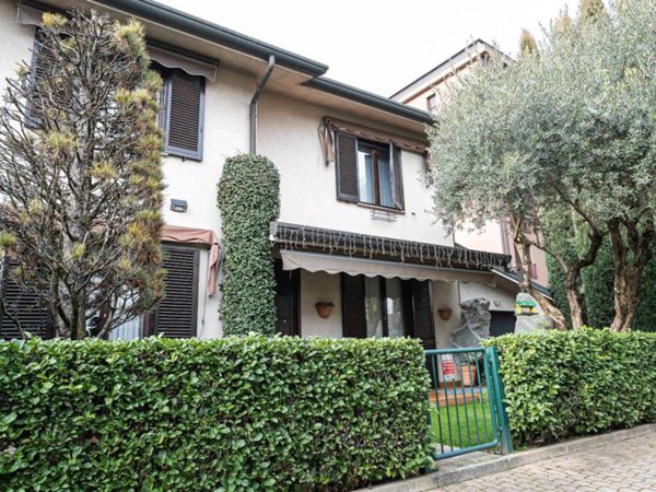 casa indipendente in vendita a Mariano Comense