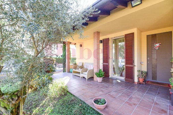 casa indipendente in vendita a Mariano Comense