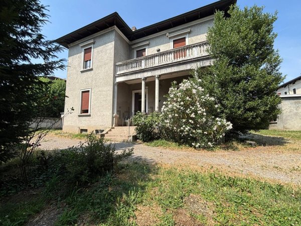 casa indipendente in vendita a Mariano Comense