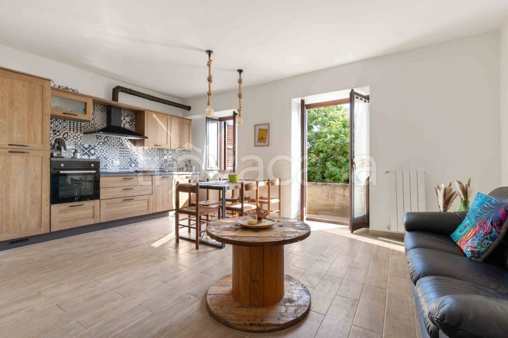 casa indipendente in vendita a Mariano Comense