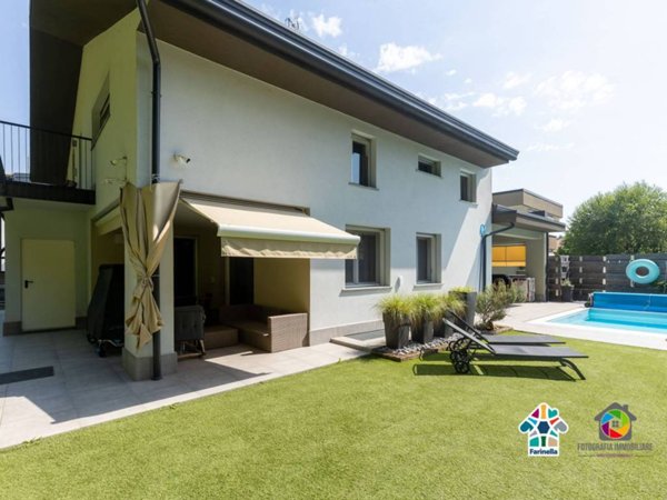 casa indipendente in vendita a Mariano Comense