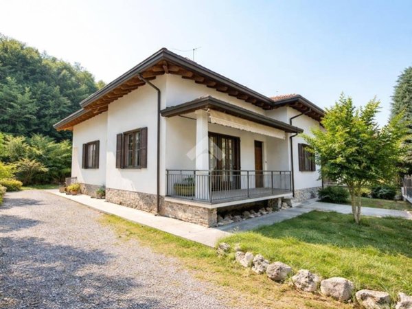 casa indipendente in vendita a Mariano Comense