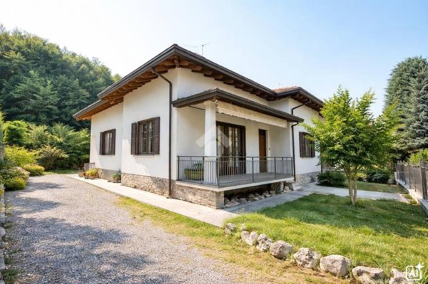 casa indipendente in vendita a Mariano Comense