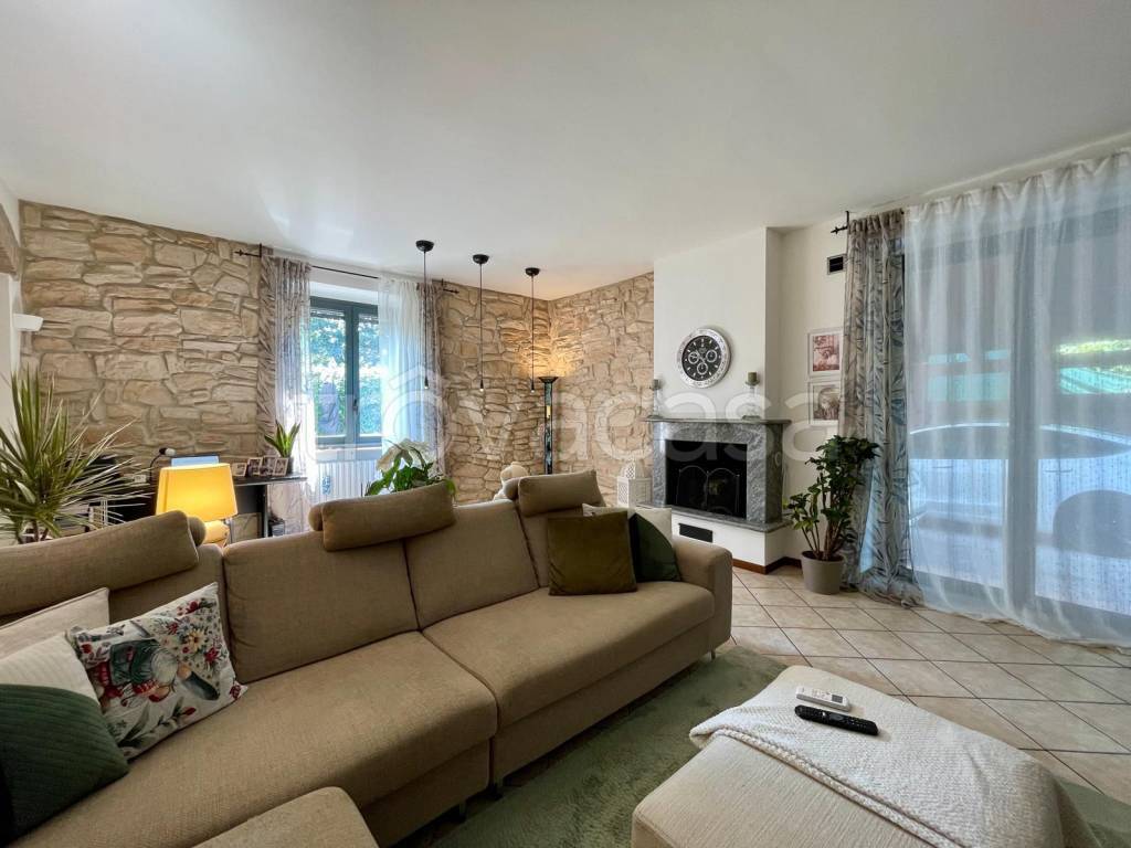 casa indipendente in vendita a Mariano Comense