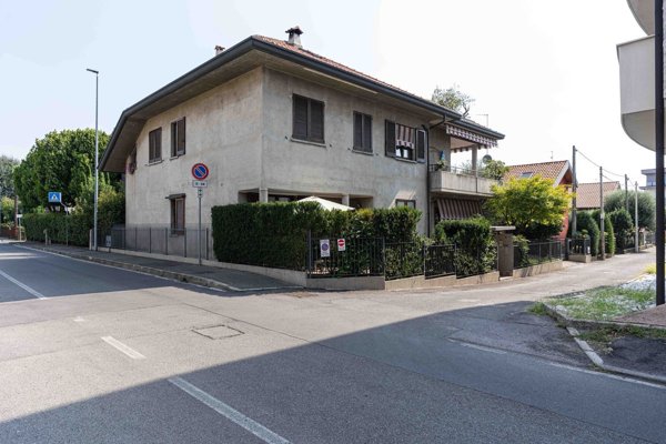 appartamento in vendita a Mariano Comense