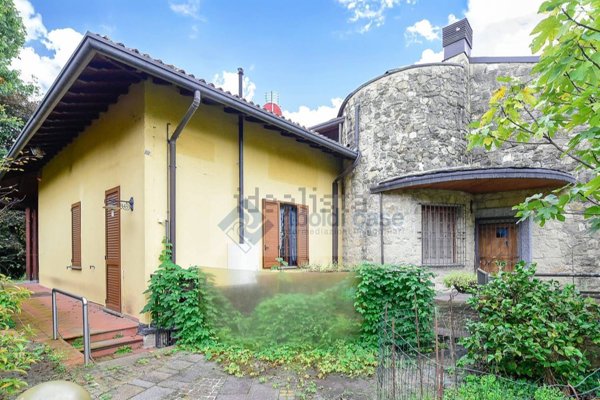 casa indipendente in vendita a Mariano Comense